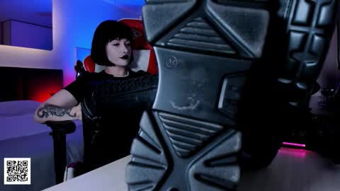 Snapshot of the_inamorata chatting on 09/18/25, 09:28 Goddess Misha online show from 09/18/25, 09:28