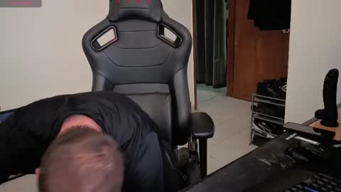 Snapshot of the_king74 chatting on 09/30/25, 08:14 the_king74 online show from 09/30/25, 08:14