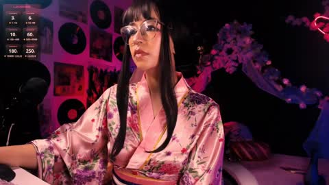 Snapshot of the_kitty_roxy chatting on 01/09/25, 09:48 ... ... online show from 01/09/25, 09:48