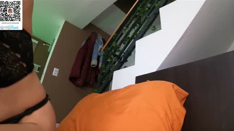 Snapshot of the_pussy_boulevard chatting on 09/12/25, 01:28 Anna online show from 09/12/25, 01:28