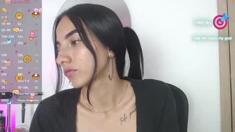 Andrea online show from 10/17/25, 09:17