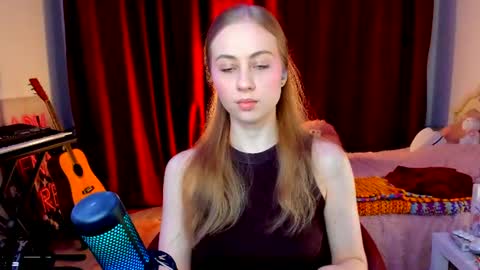 Ally    STREAMING ON TWITCH NOW Check my Twitter for updates online show from 06/12/26, 12:09