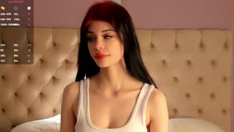 My name is Cynthia and Im very happy to see you in my sweet room  online show from 02/14/25, 04:20
