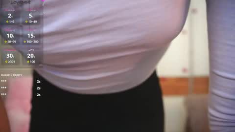 Snapshot of the_truewoman_show chatting on 04/14/26, 03:12 My name is Cynthia and Im very happy to see you in my sweet room online show from 04/14/26, 03:12