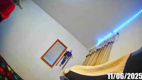 Sandra  3 online show from 11/07/25, 05:29