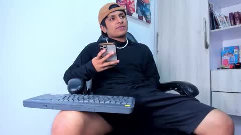 Snapshot of the_weed_guys chatting on 01/07/26, 01:52 Danny online show from 01/07/26, 01:52