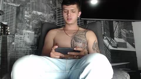 Snapshot of theangelmiguel chatting on 12/15/24, 11:45 Miguel Angel online show from 12/15/24, 11:45