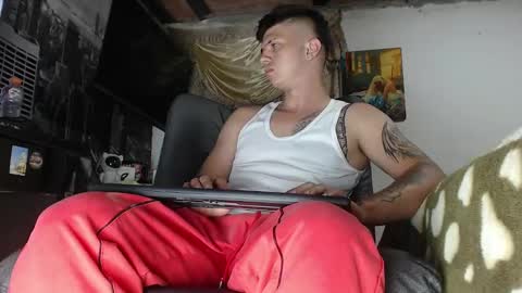 Snapshot of theangelmiguel chatting on 02/10/25, 03:24 Miguel Angel online show from 02/10/25, 03:24