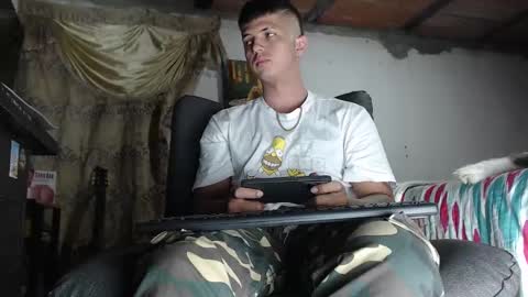 Snapshot of theangelmiguel chatting on 02/21/25, 04:51 Miguel Angel online show from 02/21/25, 04:51