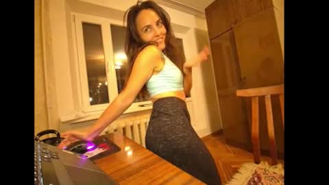 Snapshot of theanna510763 chatting on 09/17/25, 08:21 theanna510763 online show from 09/17/25, 08:21