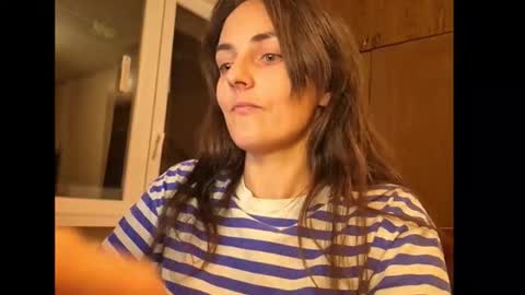 Snapshot of theanna510763 chatting on 09/25/25, 08:45 theanna510763 online show from 09/25/25, 08:45