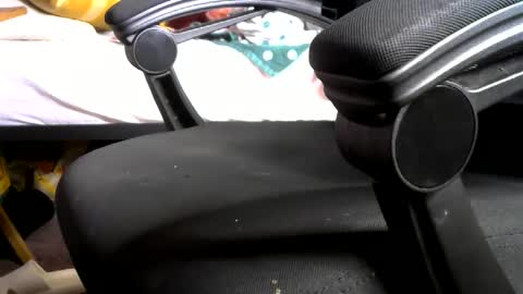 Snapshot of theasianwithabigcock chatting on 09/29/25, 01:11 theasianwithabigcock online show from 09/29/25, 01:11