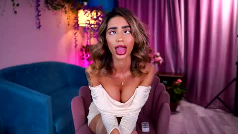 Ayana online show from 09/12/25, 06:41