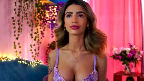 Ayana online show from 10/18/25, 09:21