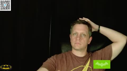 Snapshot of thebatandthecat10 chatting on 04/08/26, 02:11 ISABELLA or MATT online show from 04/08/26, 02:11