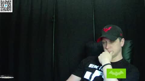 Snapshot of thebatandthecat10 chatting on 05/08/26, 03:28 ISABELLA or MATT online show from 05/08/26, 03:28