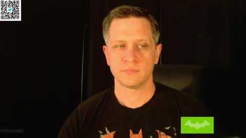 Snapshot of thebatandthecat10 chatting on 05/14/26, 10:38 ISABELLA or MATT online show from 05/14/26, 10:38