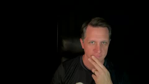 Snapshot of thebatandthecat10 chatting on 06/24/26, 06:51 ISABELLA or MATT online show from 06/24/26, 06:51