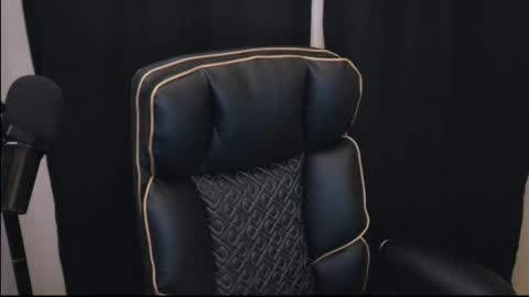 The Bear King online show from 04/19/26, 01:05