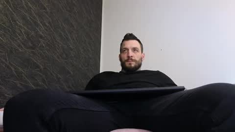 Snapshot of thebestmuscles chatting on 02/24/25, 07:09 John online show from 02/24/25, 07:09