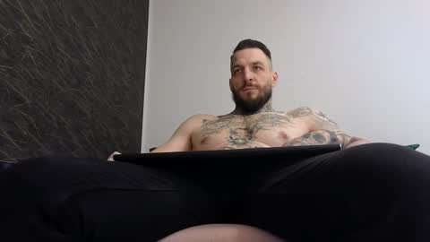 Snapshot of thebestmuscles chatting on 03/09/25, 07:34 John online show from 03/09/25, 07:34