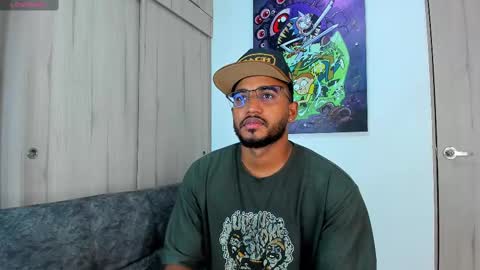 Snapshot of theblack_frank chatting on 02/19/25, 12:11 theblack_frank online show from 02/19/25, 12:11