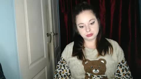 raissa online show from 09/19/25, 04:14