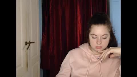 raissa online show from 10/19/25, 09:10