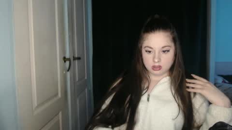 Snapshot of theblackdiamond194588 chatting on 03/31/26, 06:30 raissa online show from 03/31/26, 06:30