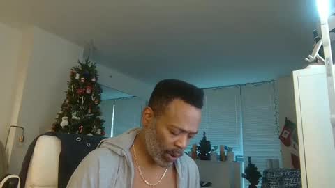 Snapshot of theblacklordmaster chatting on 12/03/24, 01:21 theblacklordmaster online show from 12/03/24, 01:21