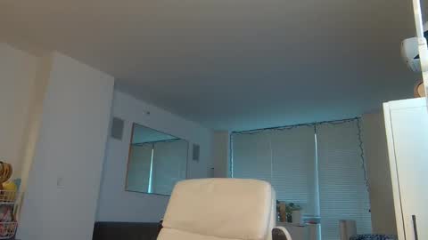 Snapshot of theblacklordmaster chatting on 09/29/25, 11:48 theblacklordmaster online show from 09/29/25, 11:48