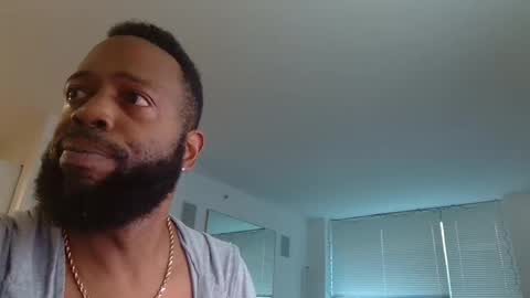 Snapshot of theblacklordmaster chatting on 10/06/25, 12:46 theblacklordmaster online show from 10/06/25, 12:46