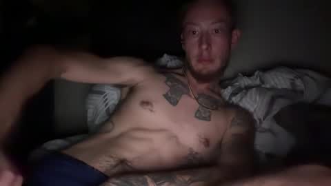 Snapshot of theboz1403 chatting on 10/25/25, 12:13 theboz1403 online show from 10/25/25, 12:13