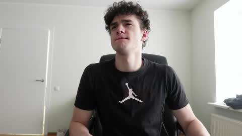 Snapshot of thebrad_holloway chatting on 03/20/26, 08:19 Thebrad H online show from 03/20/26, 08:19