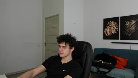 Snapshot of thebrad_holloway chatting on 04/05/26, 02:03 Thebrad H online show from 04/05/26, 02:03