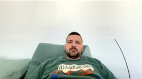 Snapshot of thebrokersenior chatting on 02/02/26, 10:25 thebrokersenior online show from 02/02/26, 10:25