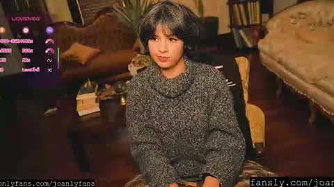 Snapshot of thecamwoman chatting on 12/16/25, 09:20 Joan online show from 12/16/25, 09:20