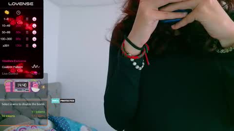 Snapshot of thecherry_paulette chatting on 10/27/25, 02:43 Paulette online show from 10/27/25, 02:43