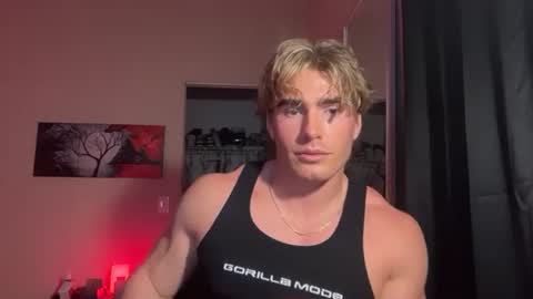 Snapshot of thecloser380 chatting on 03/04/26, 01:00 thecloser380 online show from 03/04/26, 01:00