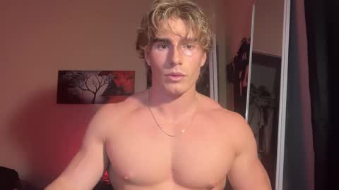 Snapshot of thecloser380 chatting on 03/13/26, 02:07 thecloser380 online show from 03/13/26, 02:07