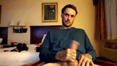 Snapshot of thecoryhall9109 chatting on 10/26/25, 08:42 thecoryhall9109 online show from 10/26/25, 08:42