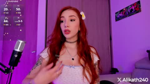 Snapshot of thecosmicgirl chatting on 03/18/26, 01:36 Alicia Alikath online show from 03/18/26, 01:36
