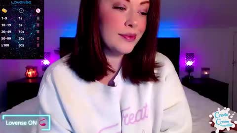 Snapshot of thecrystalcream chatting on 04/08/26, 05:24 thecrystalcream online show from 04/08/26, 05:24