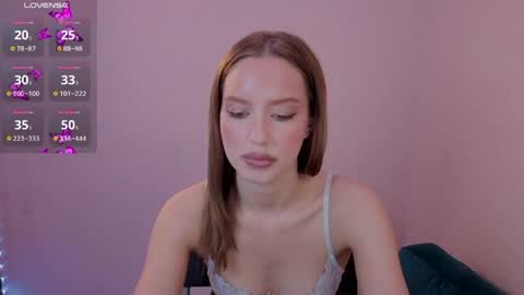 Snapshot of thecutienatura chatting on 05/06/26, 07:08 Olivia online show from 05/06/26, 07:08