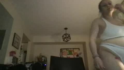 Masked Milf Christina online show from 05/19/26, 01:56