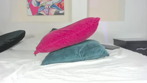 Snapshot of thedol1 chatting on 11/26/25, 08:21 Thedol1 online show from 11/26/25, 08:21