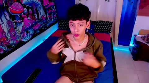 Snapshot of thedoll_ethan chatting on 05/20/26, 02:56 ethan online show from 05/20/26, 02:56