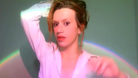 Yolanda online show from 02/25/25, 04:42