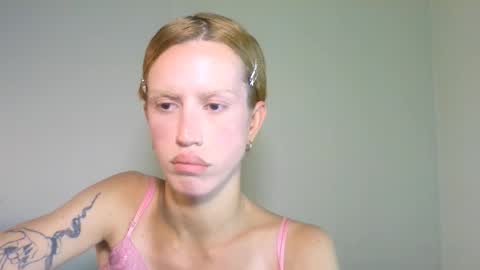 Yolanda online show from 09/08/25, 05:23