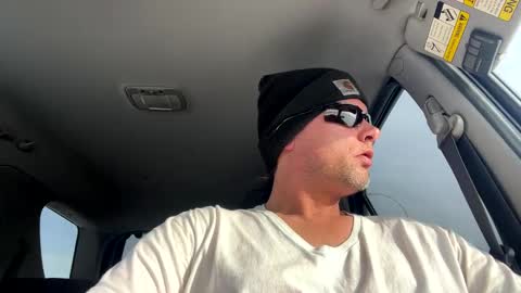 Snapshot of thedonald911 chatting on 02/20/25, 09:53 Carter Bates online show from 02/20/25, 09:53